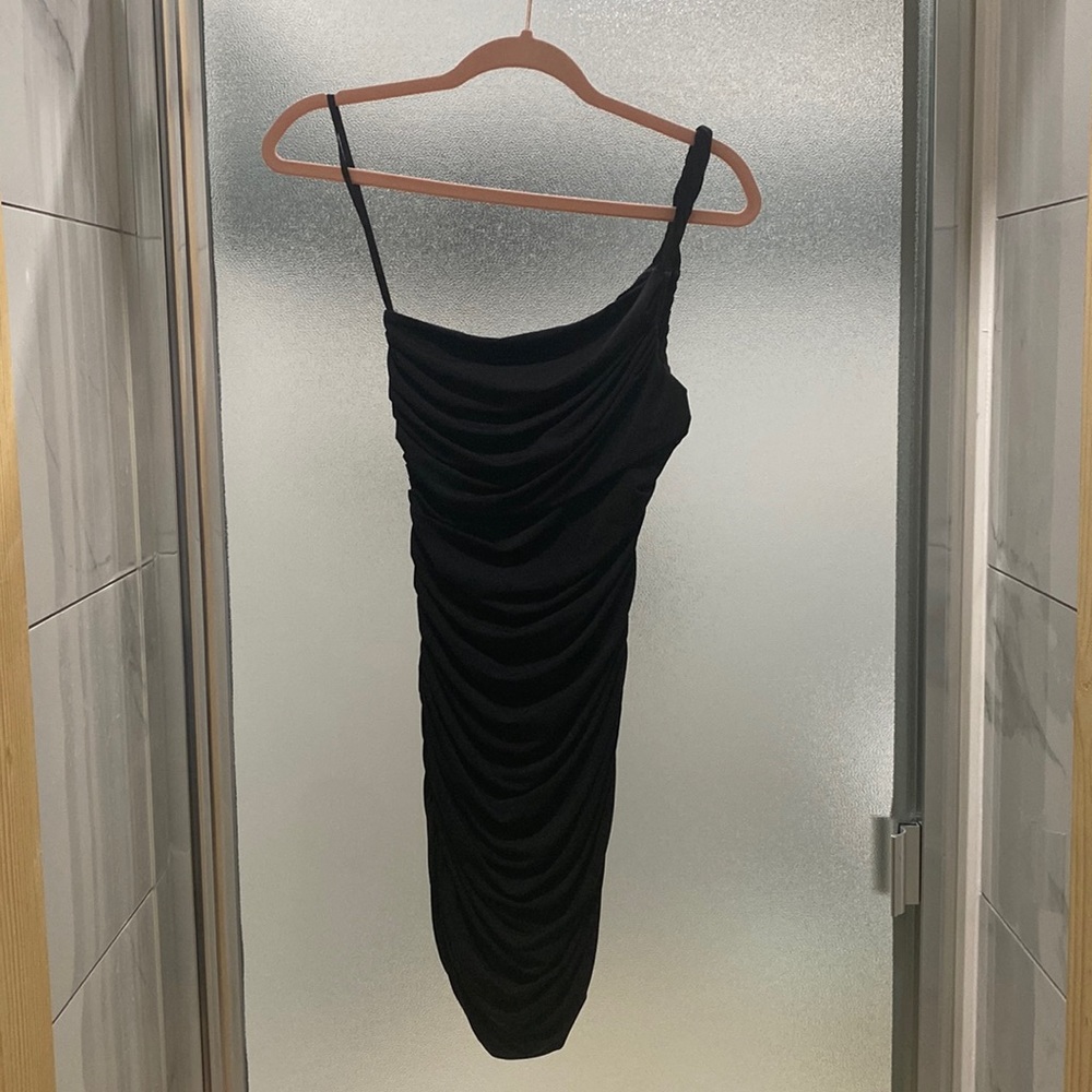 One shoulder strap BCBGMAXAZRIA Little Black Dress size XS